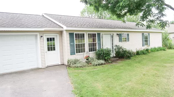 7 Blue Jay WAY, Waterville, ME 04901