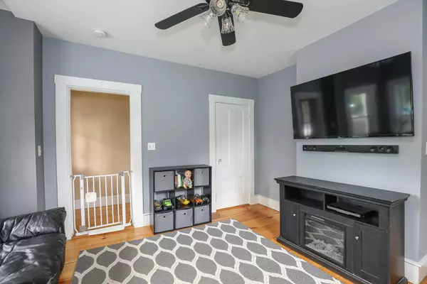 North Berwick, ME 03906,8 Prospect ST