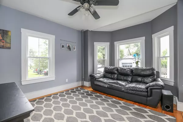 North Berwick, ME 03906,8 Prospect ST