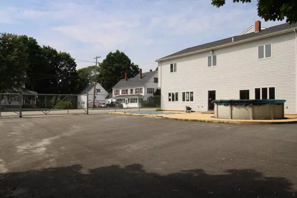 Oakland, ME 04963,58 Church ST