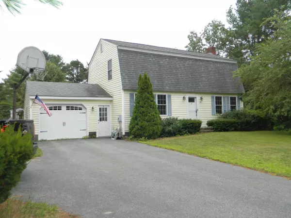 26 Spiller DR, Kennebunk, ME 04043