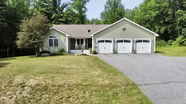 89 Pulsifer RD, Poland, ME 04274