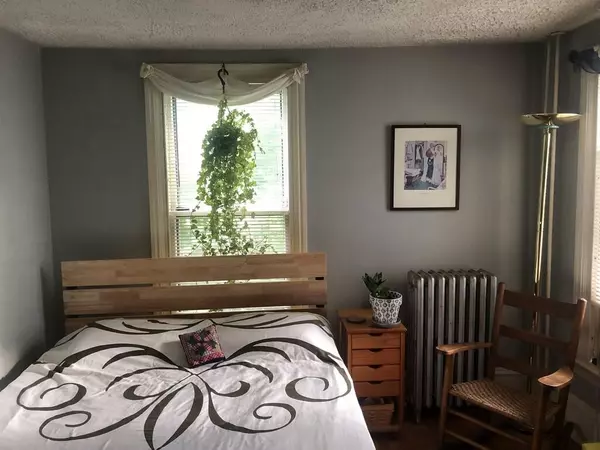 Bangor, ME 04401,291 French ST