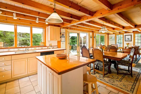 Saint George, ME 04860,204 Long Cove RD