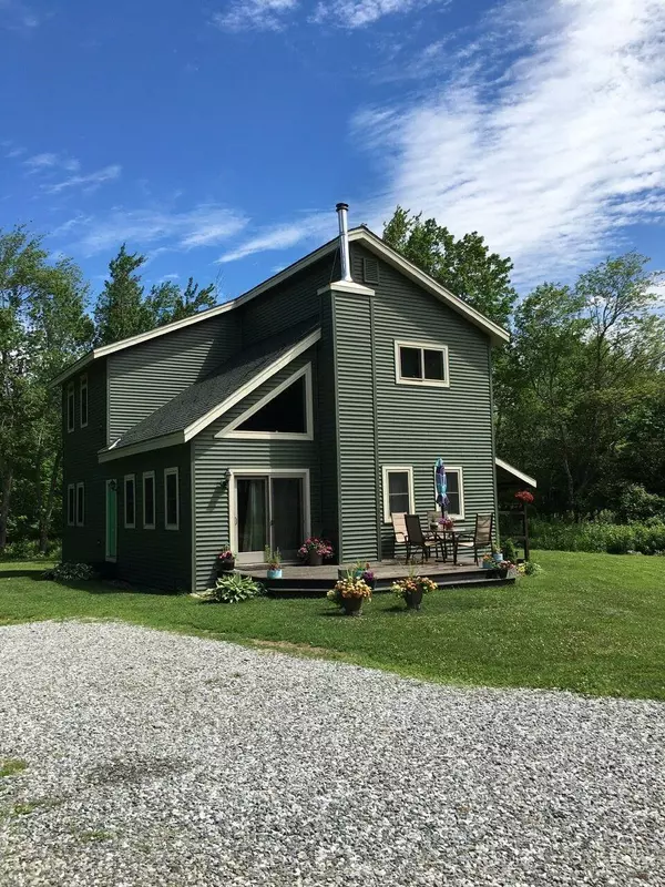 Hope, ME 04847,87 Robbins RD