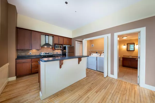 Portland, ME 04102,1251 Congress ST #202