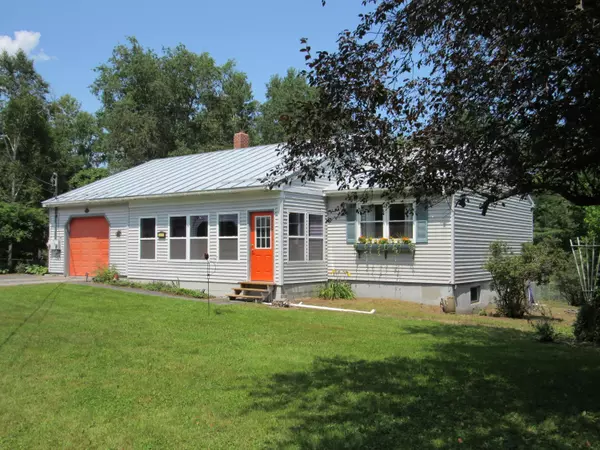 476 Waterville RD, Skowhegan, ME 04976