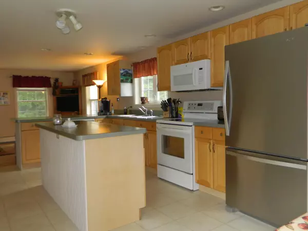 North Berwick, ME 03906,1245 Lebanon RD