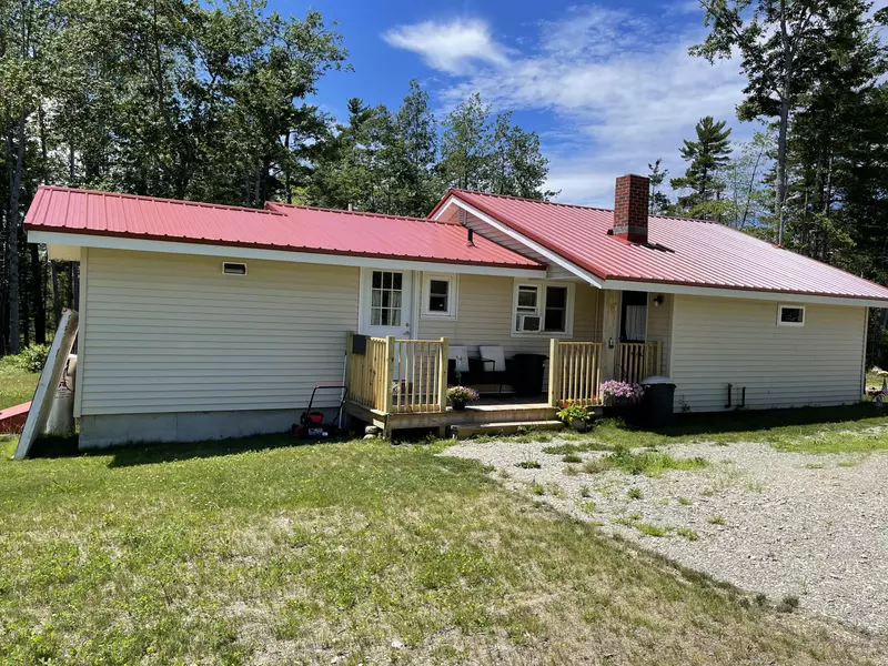23 Airline RD, Clifton, ME 04428
