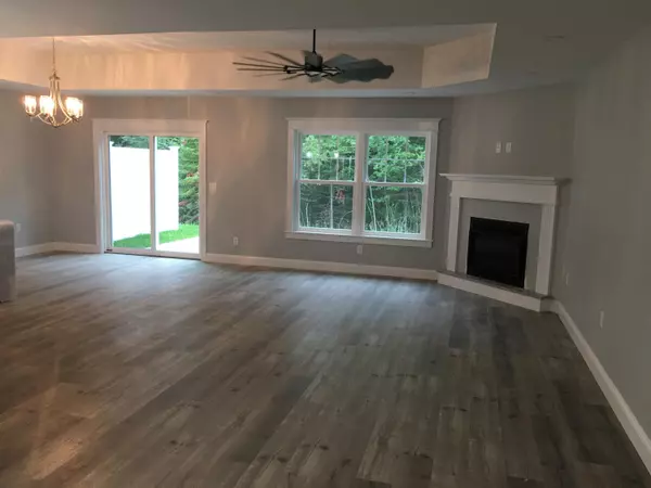 Orrington, ME 04474,33 Pebble CRK #33