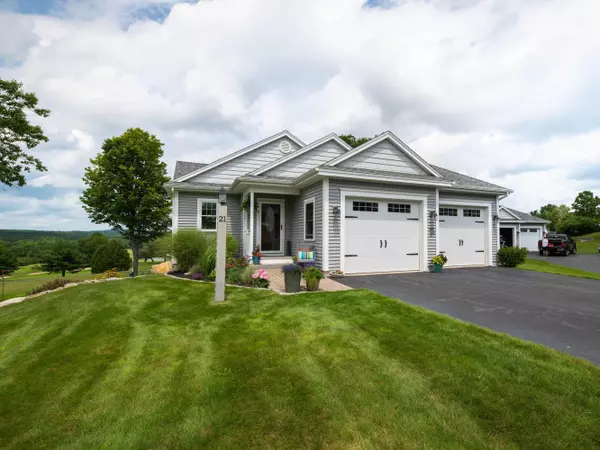 Gray, ME 04039,21 Callaway DR #9