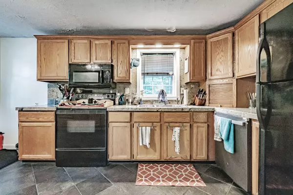 Monmouth, ME 04259,124 Pine Hill RD