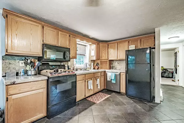 Monmouth, ME 04259,124 Pine Hill RD