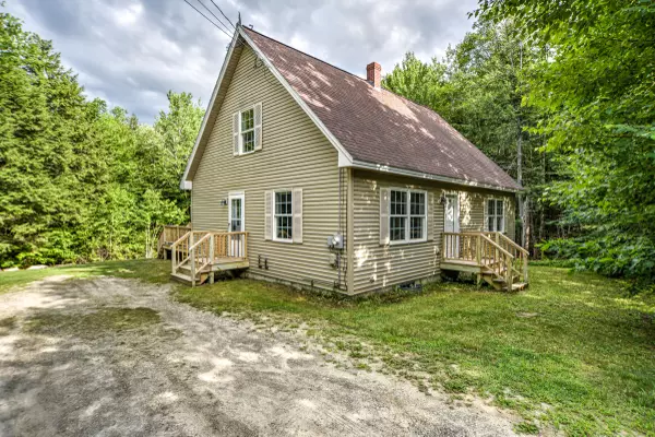 75 Woods RD, West Gardiner, ME 04345