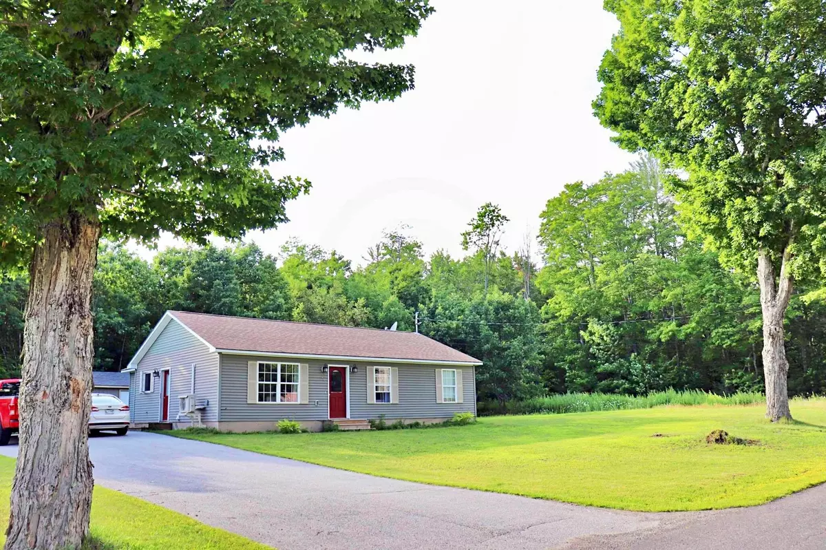 Levant, ME 04456,26 Sinclair RD