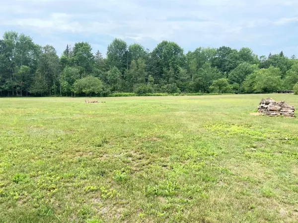 Kenduskeag, ME 04450,510 Stetson RD