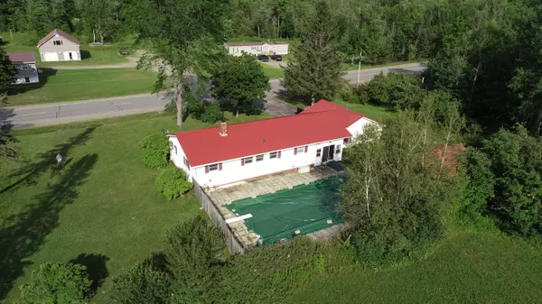 Mattawamkeag, ME 04459,42 Medway RD