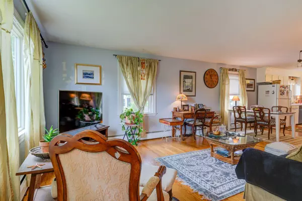 Portland, ME 04102,138 Douglass ST