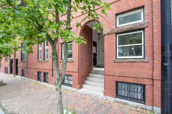 120 Park ST #1, Portland, ME 04101