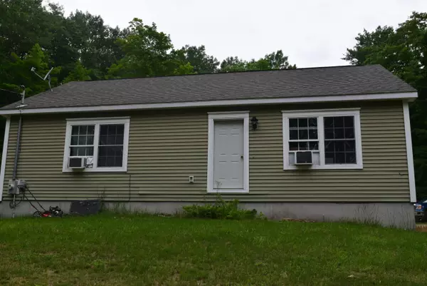398 Marsh RD, Sabattus, ME 04280