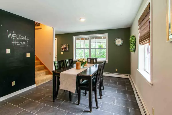 South Thomaston, ME 04858,767 Spruce Head RD