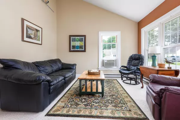 South Portland, ME 04106,595 Ocean ST #6