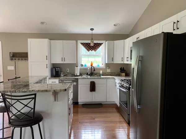 Sebago, ME 04029,8 Taylor RD