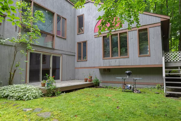 275 Eight Rod RD, Waterville, ME 04901