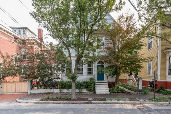 19 Lewis ST, Portland, ME 04102