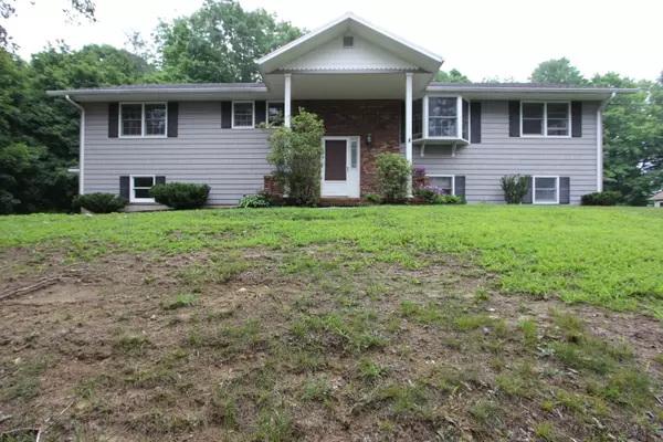 37 Sherbrooke AVE, Lewiston, ME 04240