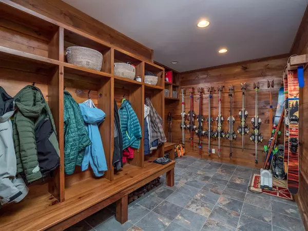 Newry, ME 04261,28 Fisher RD