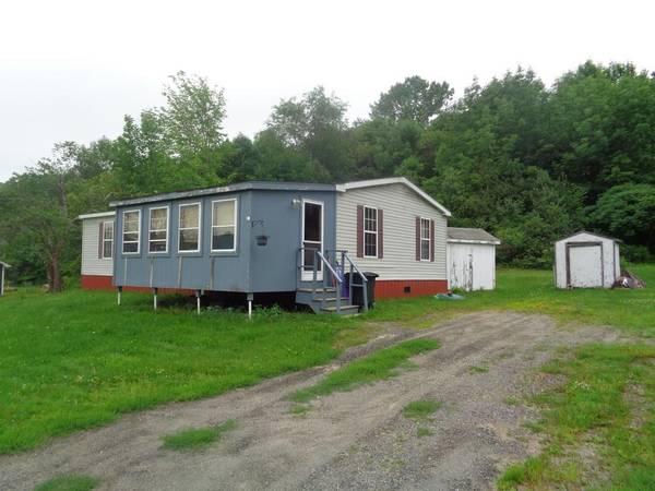 1206 Pushaw RD, Glenburn, ME 04401