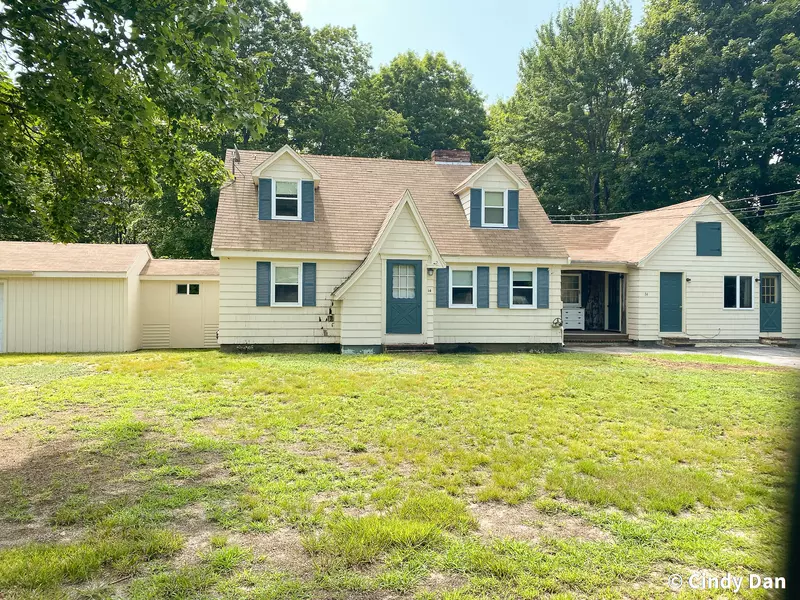 14 Gray PARK, Gray, ME 04039