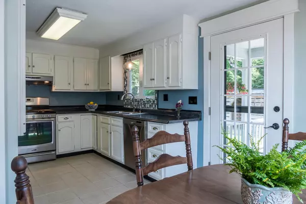 Pownal, ME 04069,167 Hallowell RD