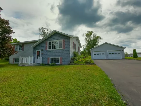 30 University ST, Presque Isle, ME 04769