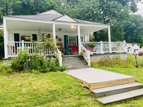 Orono, ME 04473,196 Forest AVE