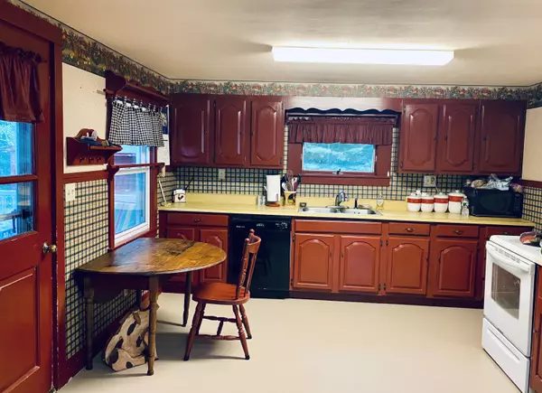 Orono, ME 04473,196 Forest AVE