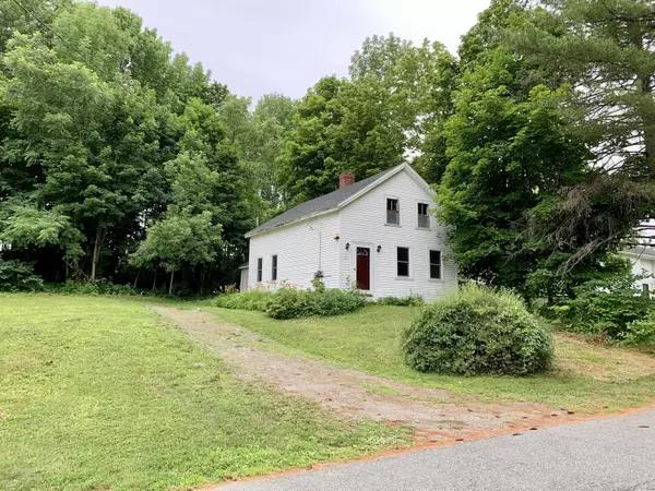 23 Cottage Street, Hampden, ME 04444