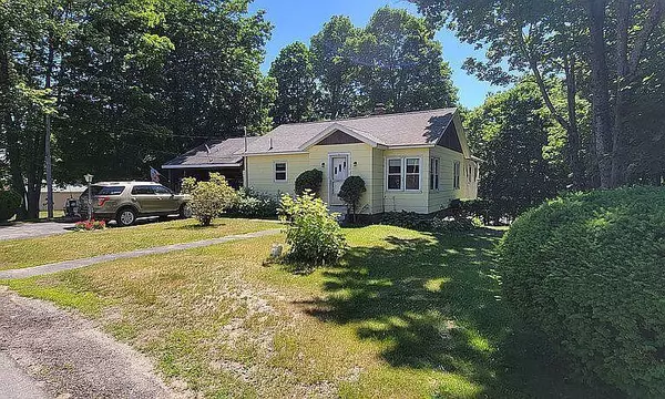 146 Old Brunswick RD, Gardiner, ME 04345