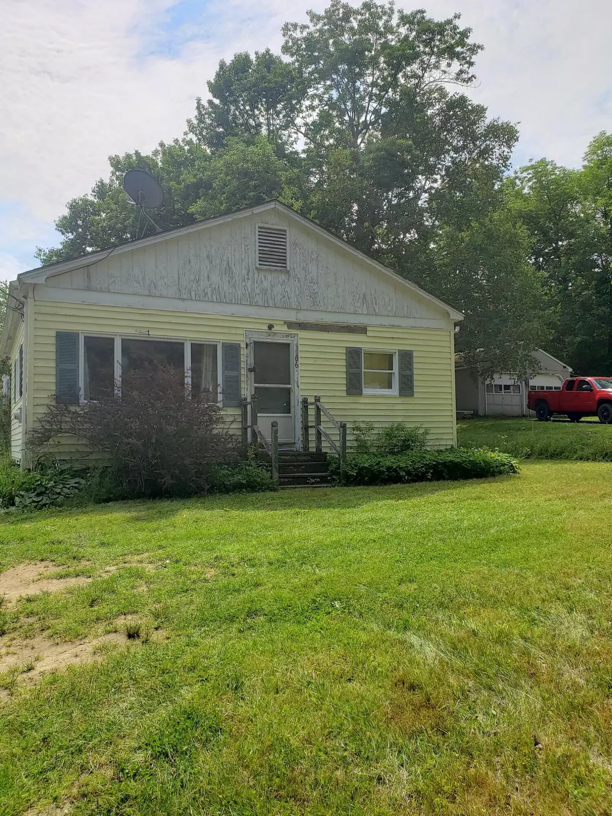 Oakland, ME 04963,66 Summer ST