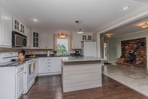 Wilton, ME 04294,1135 Main ST