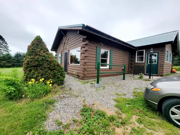 Machias, ME 04654,8 Mallar LN