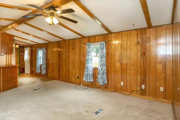 Topsham, ME 04086,3 Bickford DR