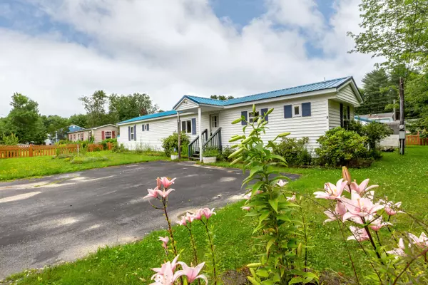 Topsham, ME 04086,3 Bickford DR