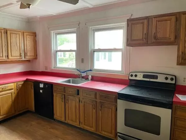 South Portland, ME 04106,31 Kelley ST