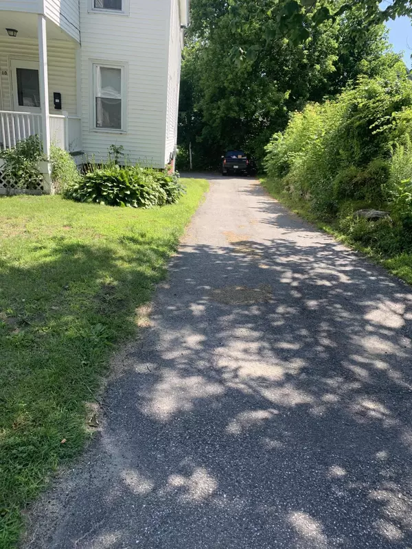 Waterville, ME 04901,10 Morrill AVE