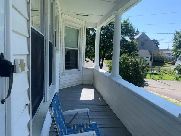 Waterville, ME 04901,10 Middle ST