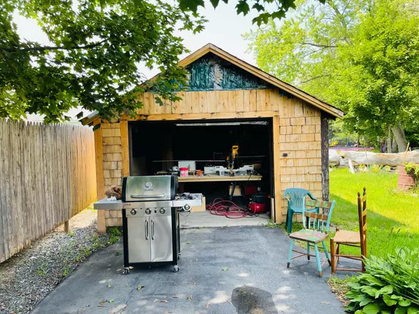 Porter, ME 04068,34 Summer ST