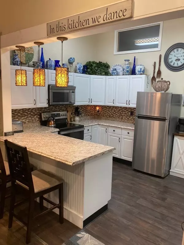 Mechanic Falls, ME 04256,5 S Main ST