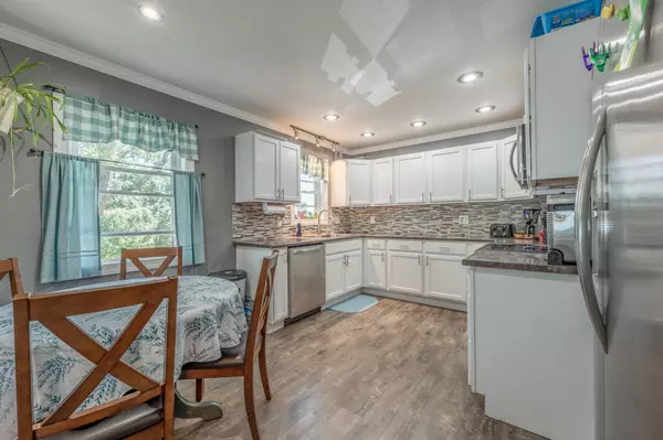 Hudson, ME 04449,245 Darling RD